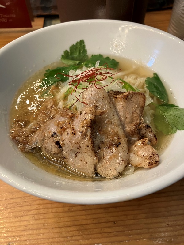 潮薫醬油ラーメン