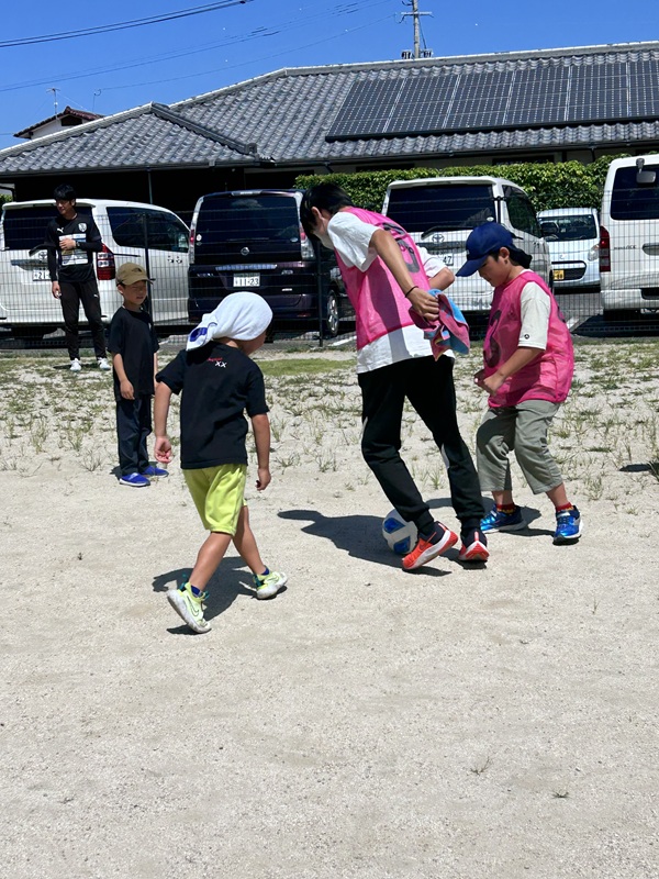 ジェイリースFCサッカー教室の様子