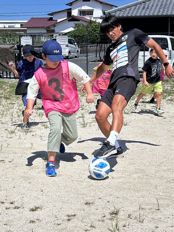 ジェイリースFCサッカー教室の様子